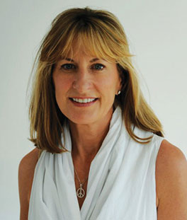 Jeanne Donovan Fisher ’76